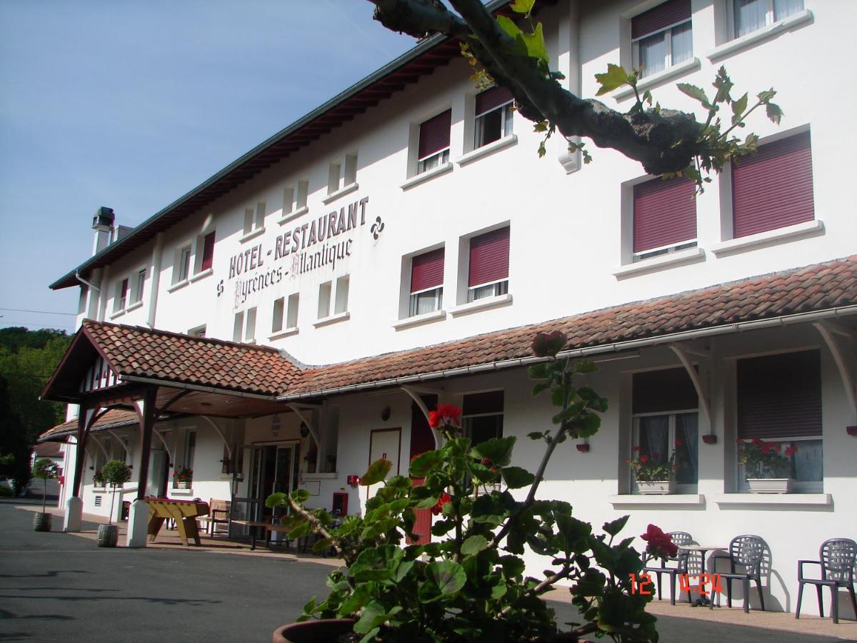 Hotel Pyrenées Atlantique Saint-Pée-sur-Nivelle Exterior foto